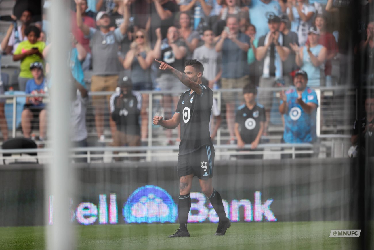 Luis Amarilla scores a beautiful goal in Minnesota United's victory in the MLS.