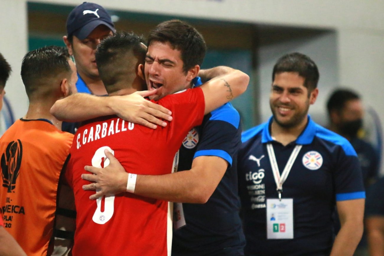 Versus / Historical!  Paraguay wins the America Beach Soccer Cup for the first time