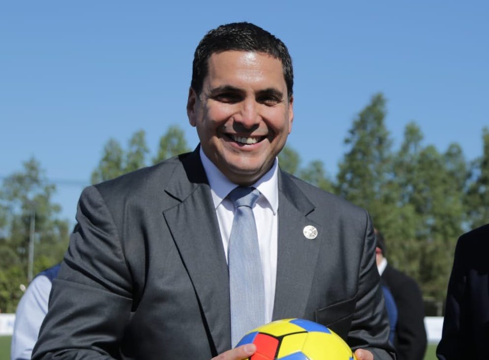 Versus/ Harrison habló sobre la posibilidad de implementar los cinco cambios en el fútbol paraguayo