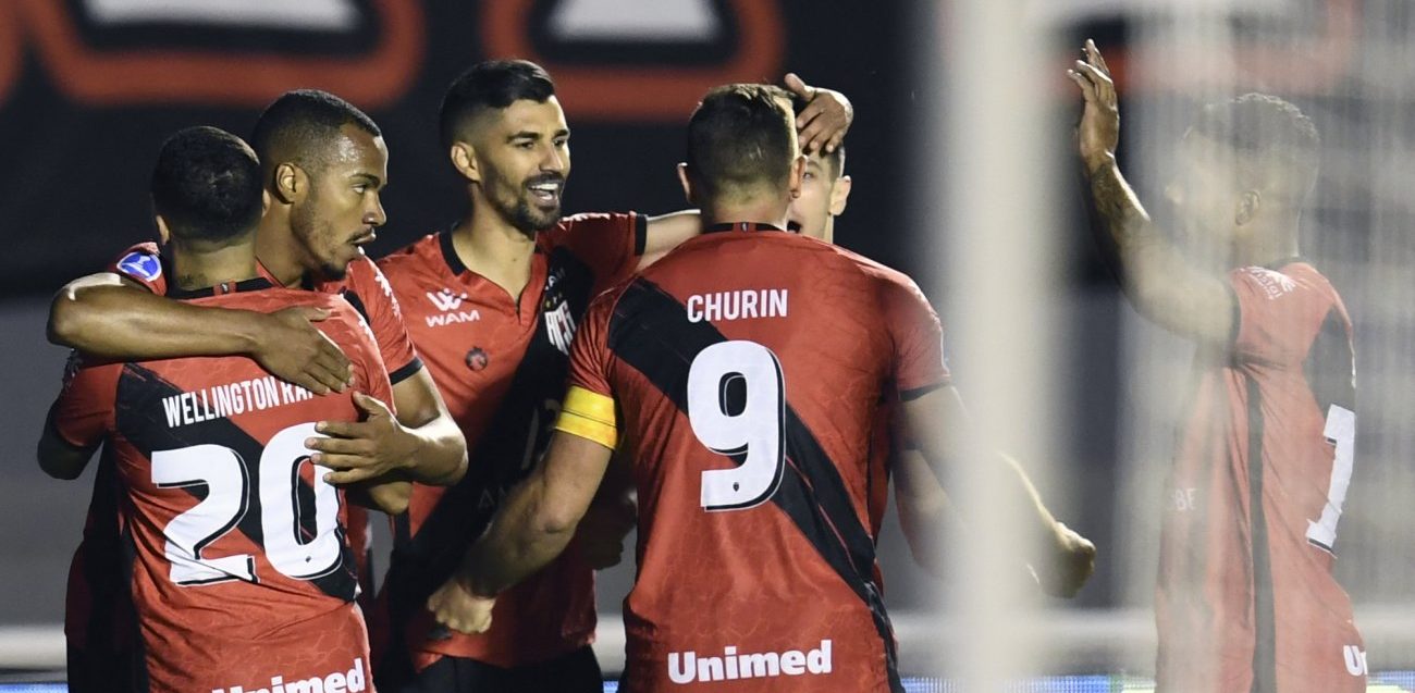 Versus / El Goianiense de Churín se puso a un paso de la final de la Copa Sudamericana