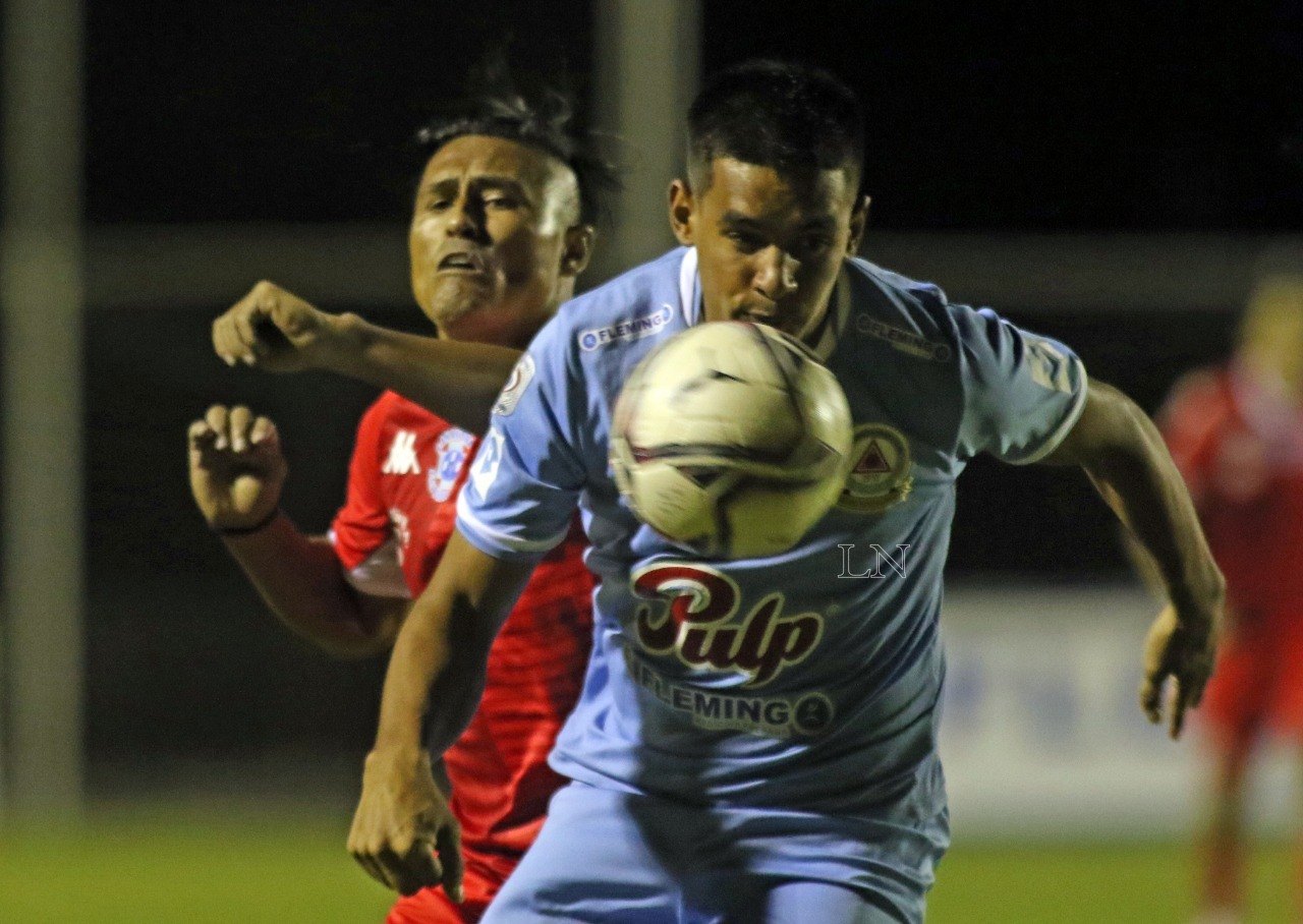 Versus / Paridad total y empate sin goles entre Resistencia y General Caballero