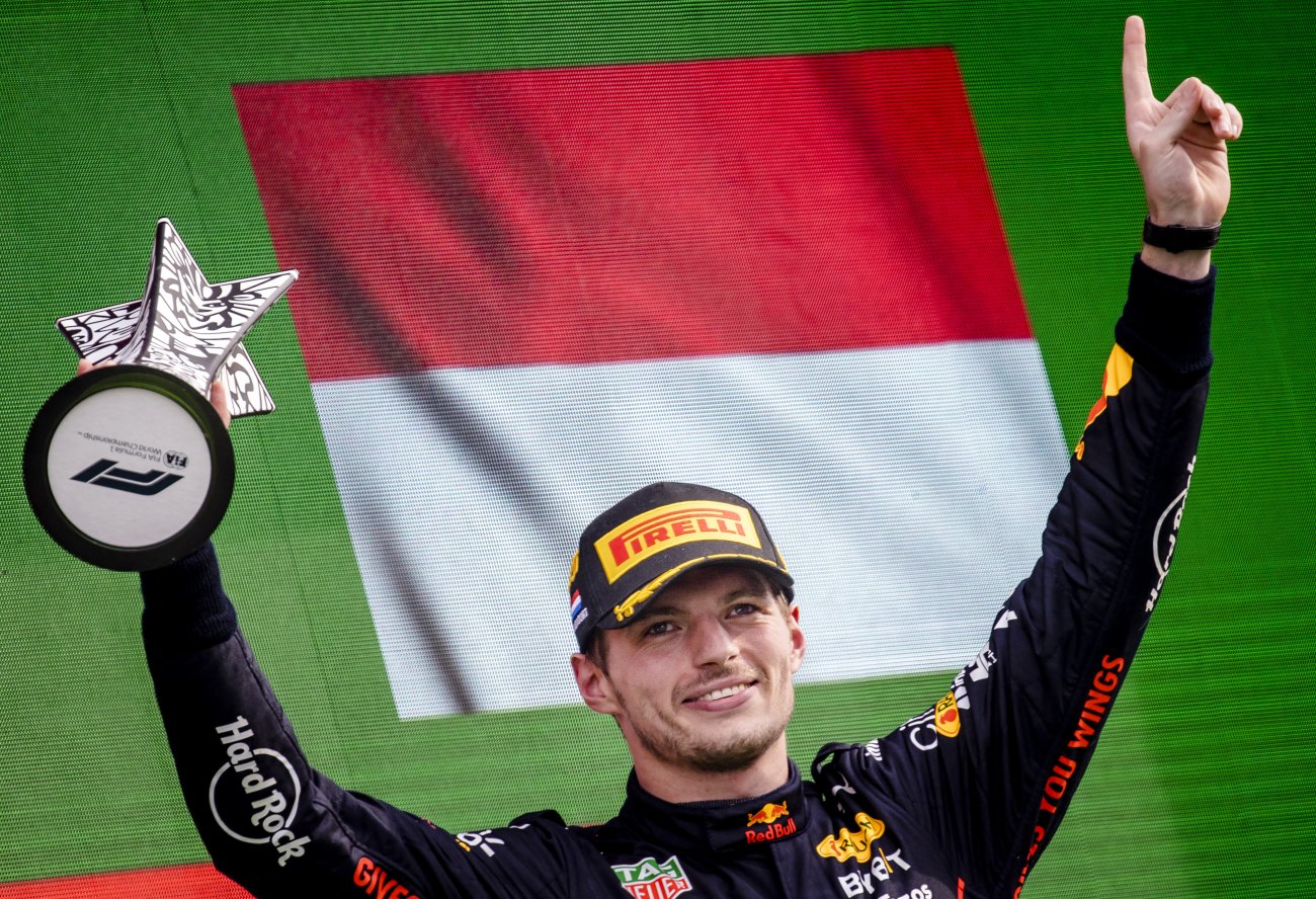 Versus / Verstappen gana en casa el Gran Premio de los Países Bajos