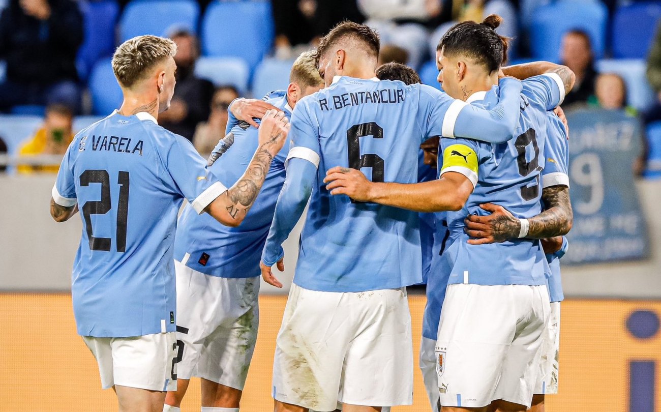 Uruguay derrota a Canadá en su último amistoso previo a Catar