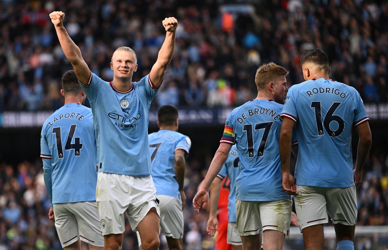 City recupera la sonrisa ante el Brighton, que tuvo a Enciso en la banca