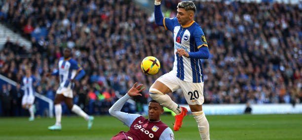 El duro momento que vivió Julio Enciso ante el Aston Villa