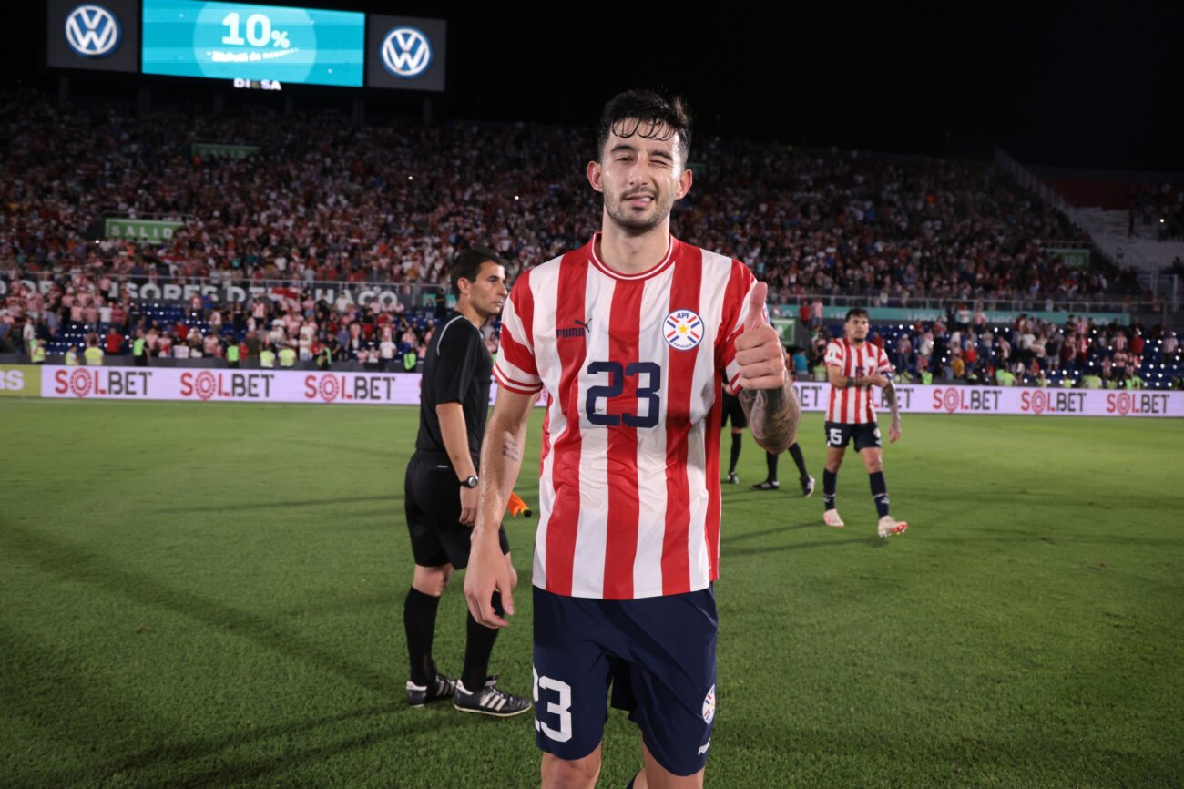 Mathías Villasanti, el "mejor valorado" de Paraguay en lo que va de las Eliminatorias